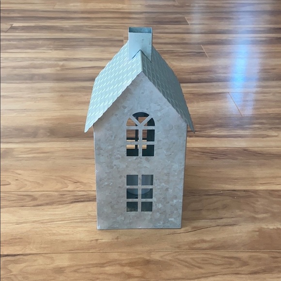 Target Lit Galvanized Farm House - Picture 3 of 8